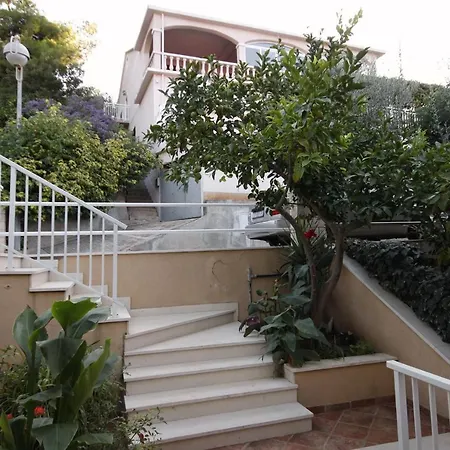 Apartment Apartments By The Sea Zavalatica, Korcula - 182 *